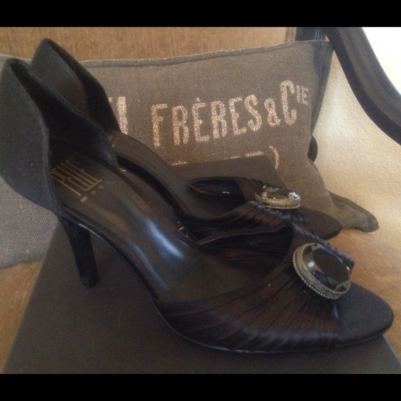 New - Dressy Black pumps by Pelle - Picture 3 of 3